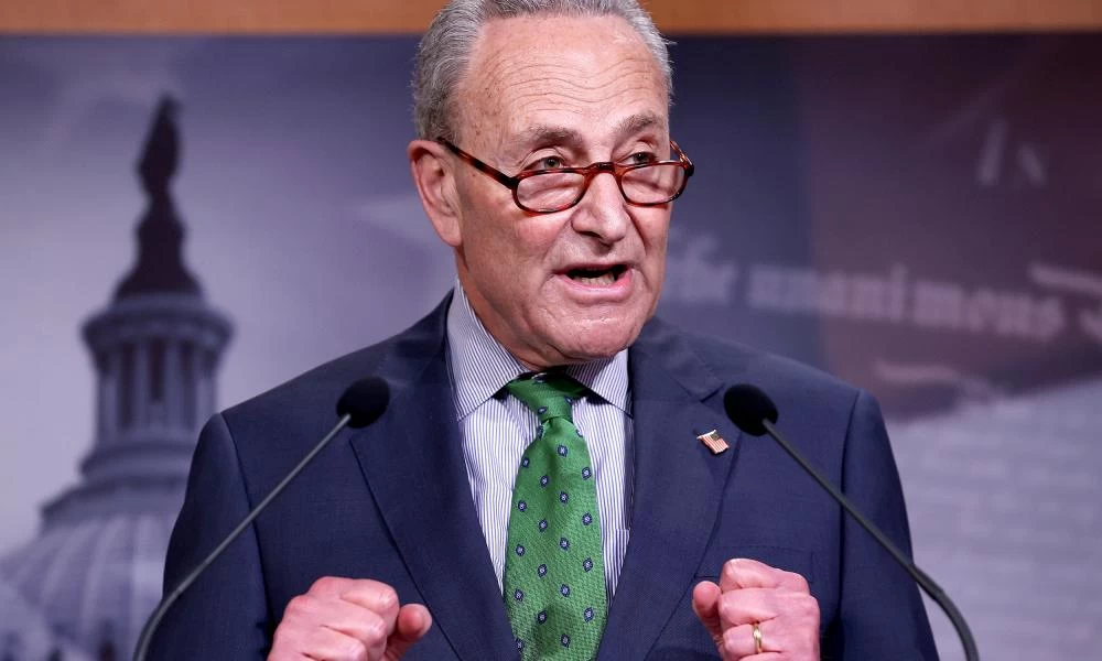 Τσακ Σούμερ: Πηγή έμπνευσης το παράδειγμα των Ελλήνων αγωνιστών του 1821